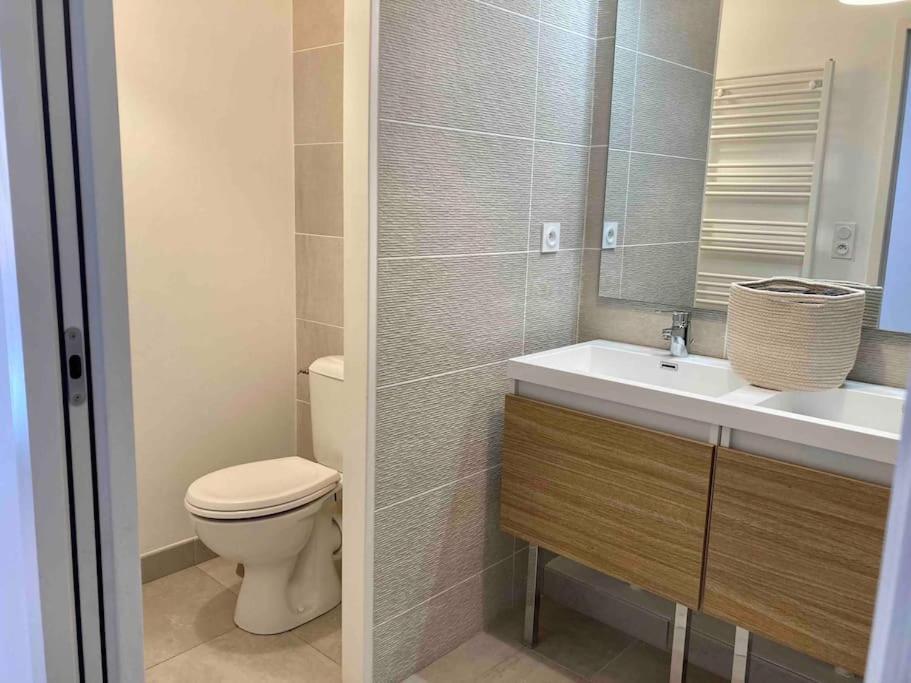 Quai Sud - Gare, 100 M2, Parking, Wifi, Superette, Lave Linge Lägenhet Angers Exteriör bild