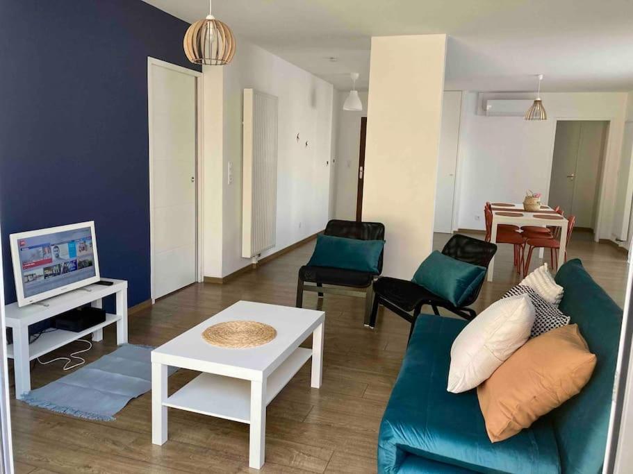 Quai Sud - Gare, 100 M2, Parking, Wifi, Superette, Lave Linge Lägenhet Angers Exteriör bild