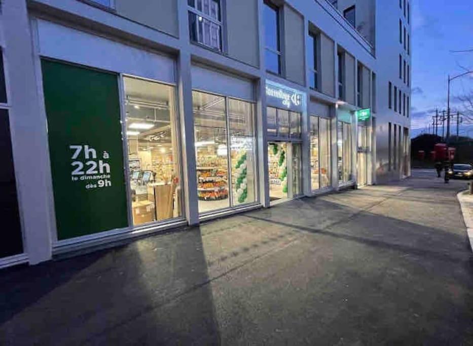 Quai Sud - Gare, 100 M2, Parking, Wifi, Superette, Lave Linge Lägenhet Angers Exteriör bild